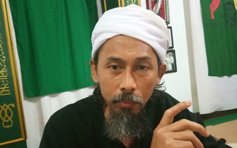 Pimpinan Pondok Pesantren Dzikir Al-Fath Kota Sukabumi, KH. Fajar Laksana.